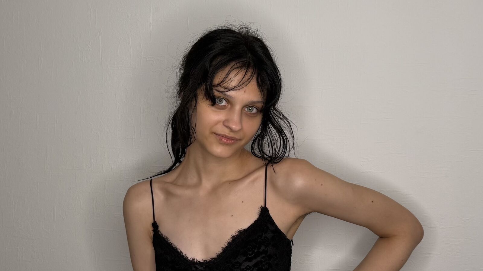 VernitaMaag erotic portrait