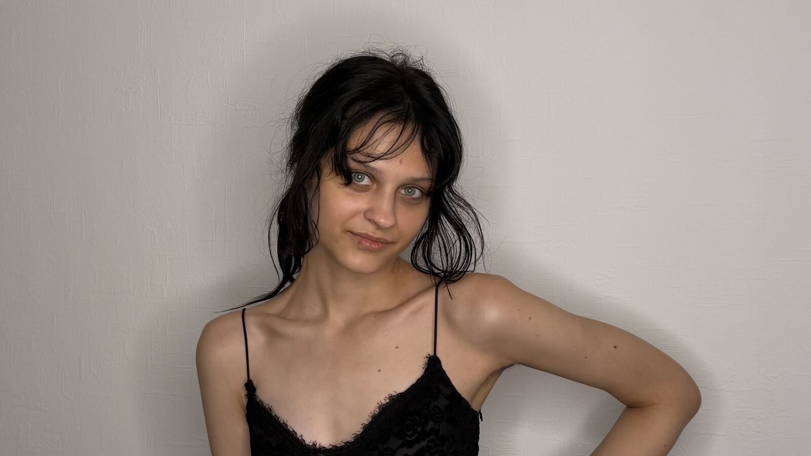 VernitaMaag glamour portrait