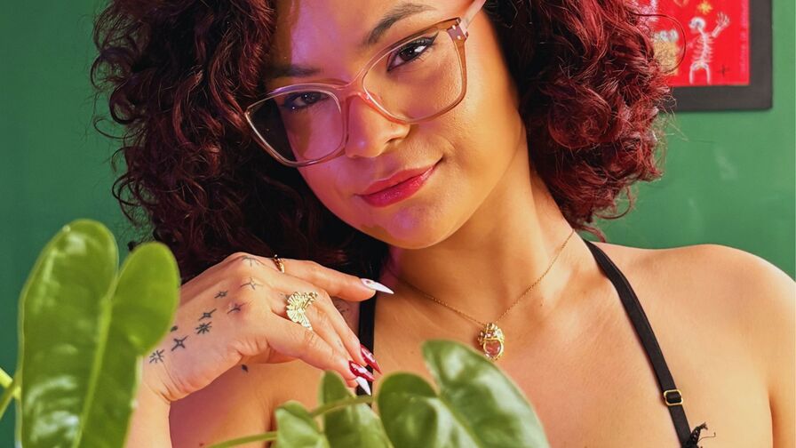 Butt plug, Cameltoe, Close up, Dancing, Dildo, Fingering, Live orgasm, Oil, Smoke cigarette, Strap on, Striptease, Zoom, Deepthroat, Footsex, Snapshot, Joi, Sph, Twerk