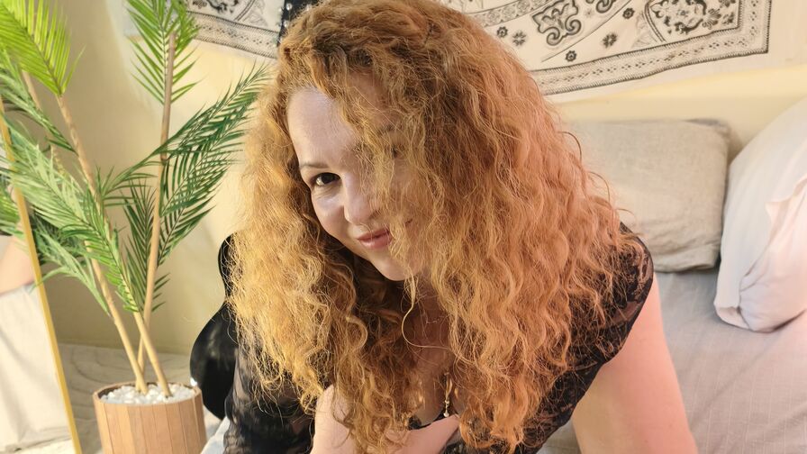 Watch MonicaMorena live on Sex Zoom