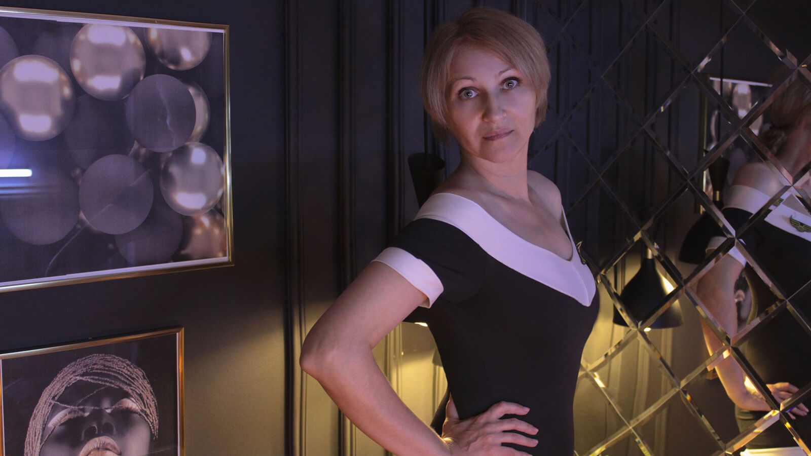 ParisJohnnes erotic portrait
