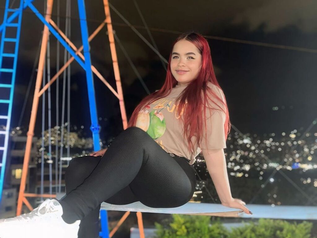 SkyAmbers LiveJasmin Cam2Cam profile photo