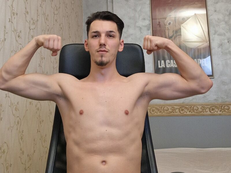 Live Adult Cams LeoDecker