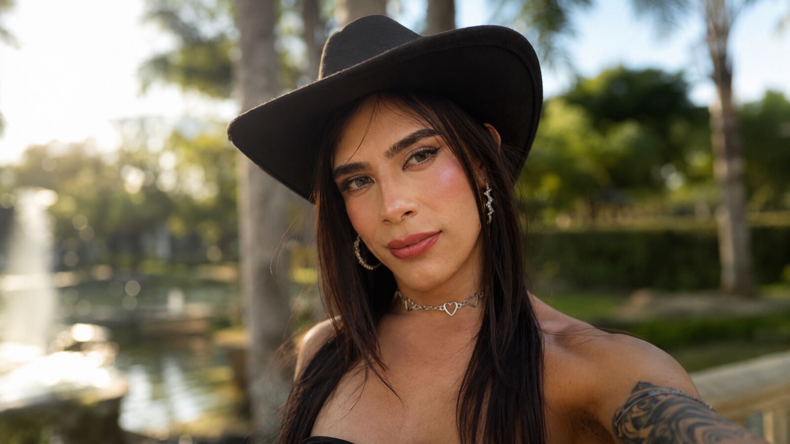 AndreaHolbrook erotic portrait
