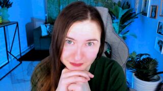 Free Nude GloriaDragons