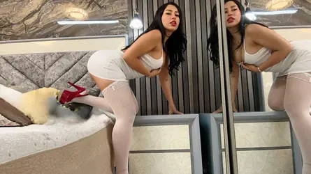 ValentinaReinas's chat room