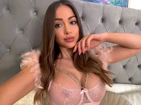 Chat with LanaHansen