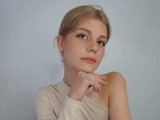 RegenaLuecking Porn Show
