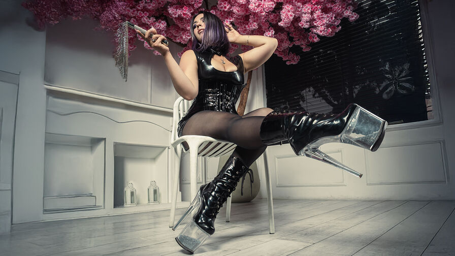 View more of AnnaHarmonie