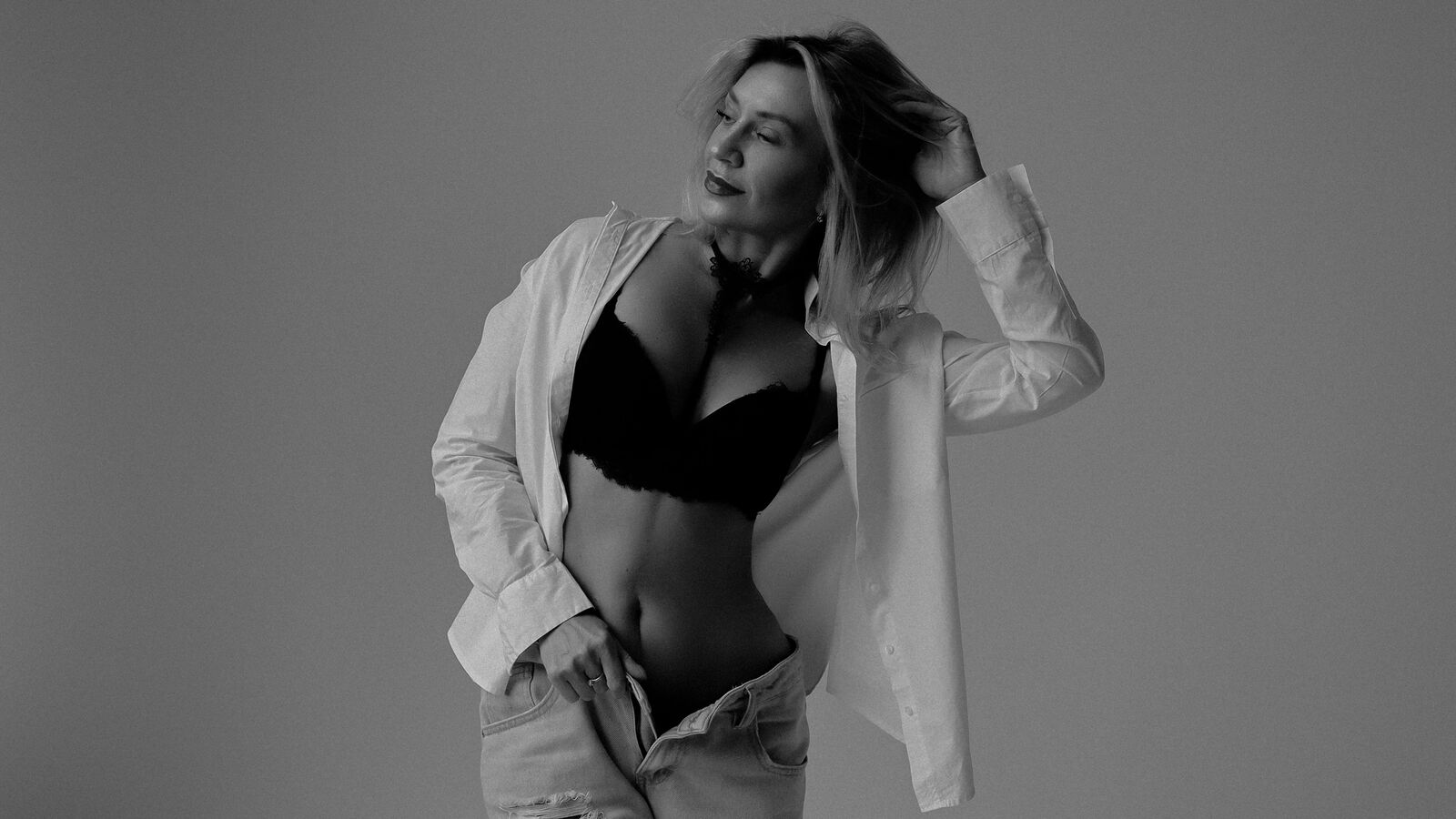 SandraAlissa erotic portrait