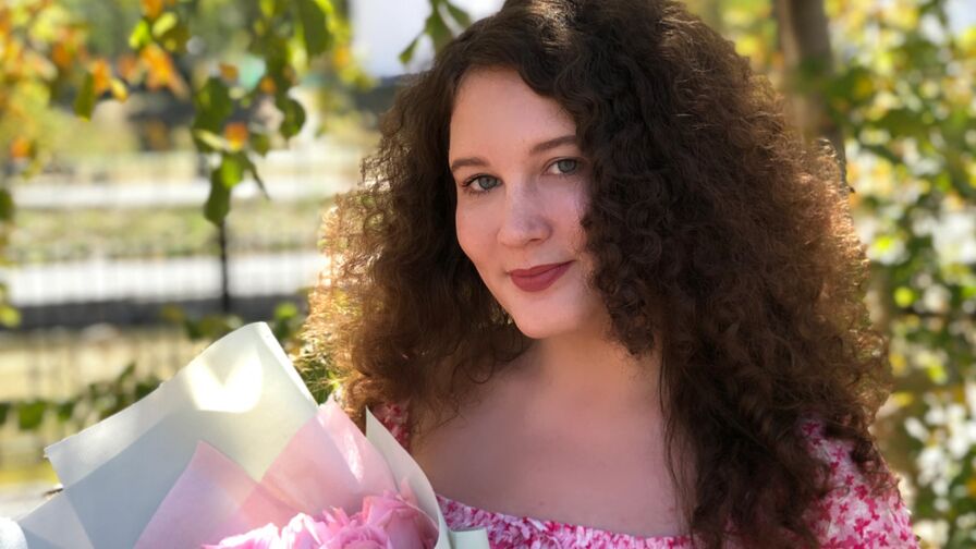 Watch AlinaPerfect live on thefuckeryco.com
