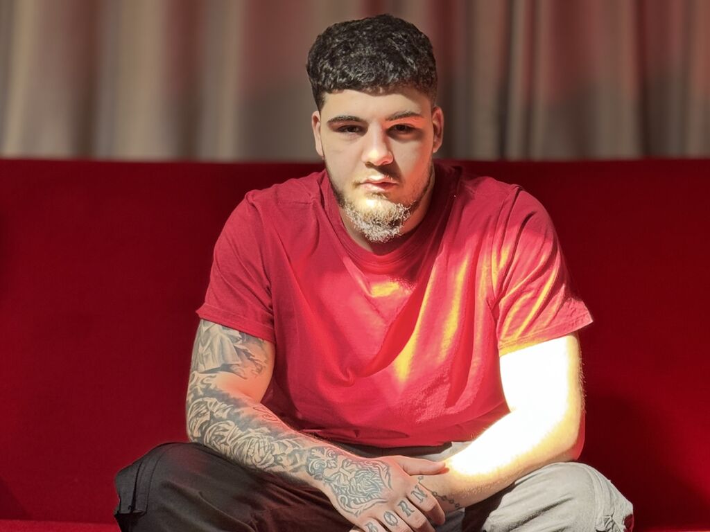 DominicMyles Nackt