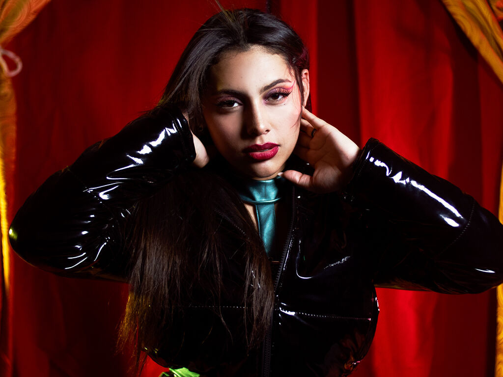 AlyssaSantorini Nude