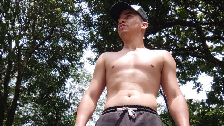 AlexRedfield live webcam show