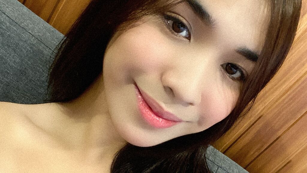 RosalinaLopez cover
