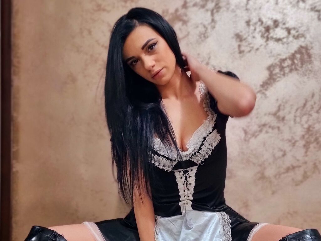 AmynaAmy Nude