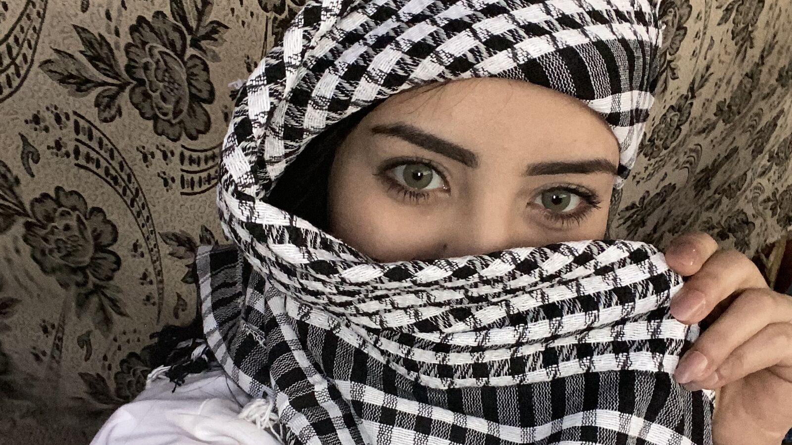 HavannaArab glamour portrait