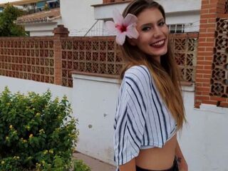 ZayraMyer Hot live cam performers