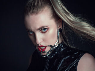 UrsullaMorrigan Live Cam Model