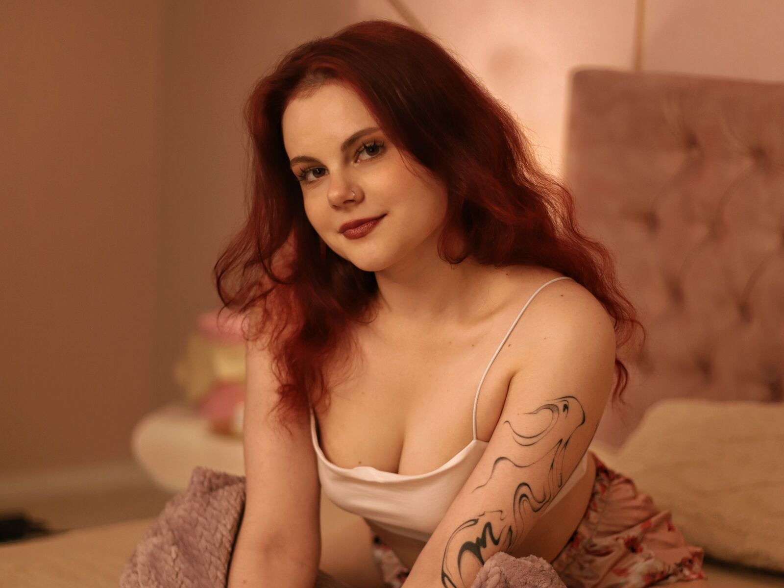 Live cam for EricaHameleons