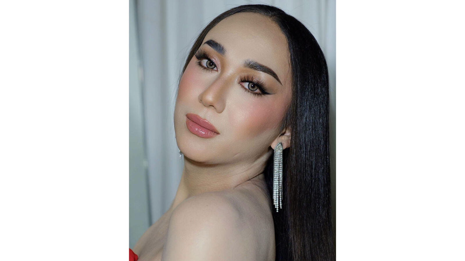 AlessiaBeaumont glamour portrait