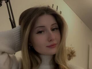 nude webcam ArleighAldridge