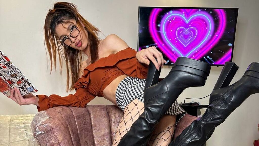 RosseChannel live cam model at LiveJasmin