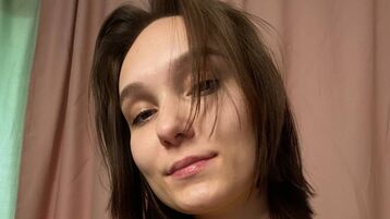 FalineBeale webcam show