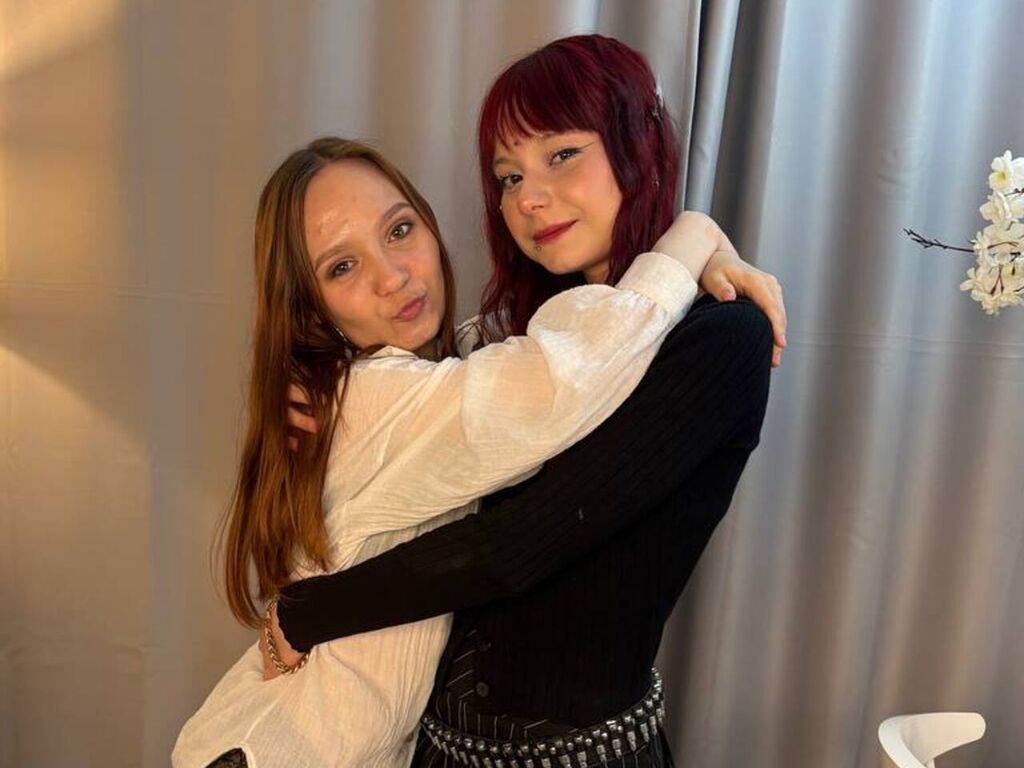 AlisAndEva LiveJasmin lesbian cam photo