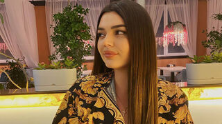 CarlaLong Live Webcam on LiveJasmin