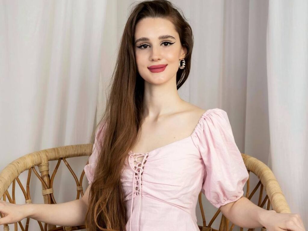 MonicaAskold Nackt