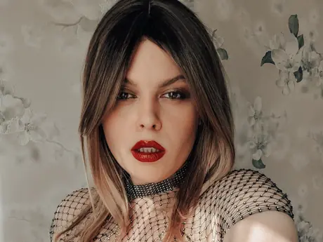 Chat with LucyMilller