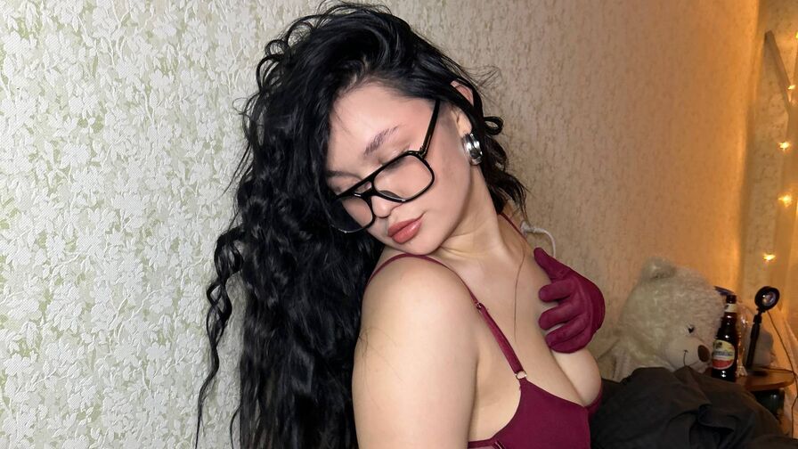 Watch ZelmaWilhelmsen live on Sex Girls Blend