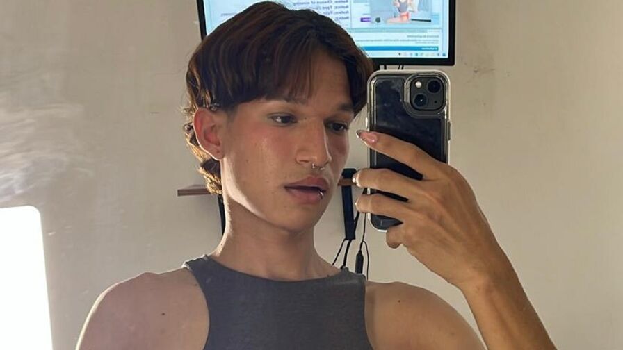 Watch CameronMiranda live on She CamShow