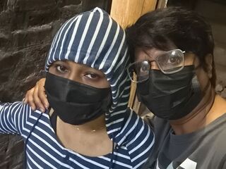 AlishaKhan webcam model