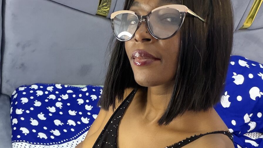 Free Naked EmilyPeres