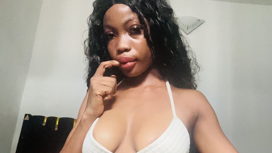 Watch JoyceFrank live on shemalefreeporn.net
