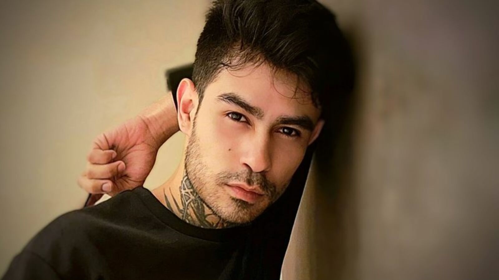 StefanoEverett erotic portrait