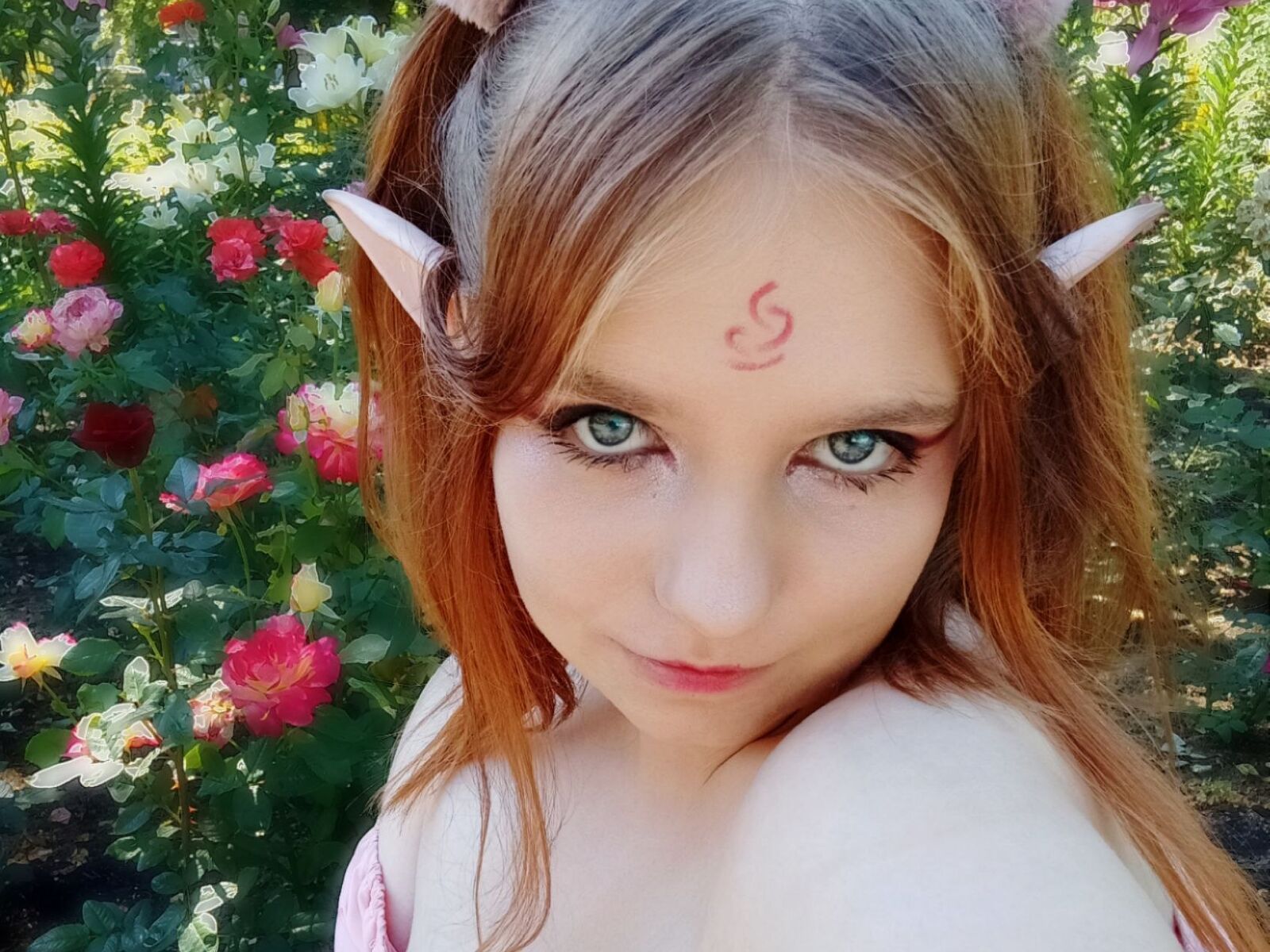 Live cam for LunaFory