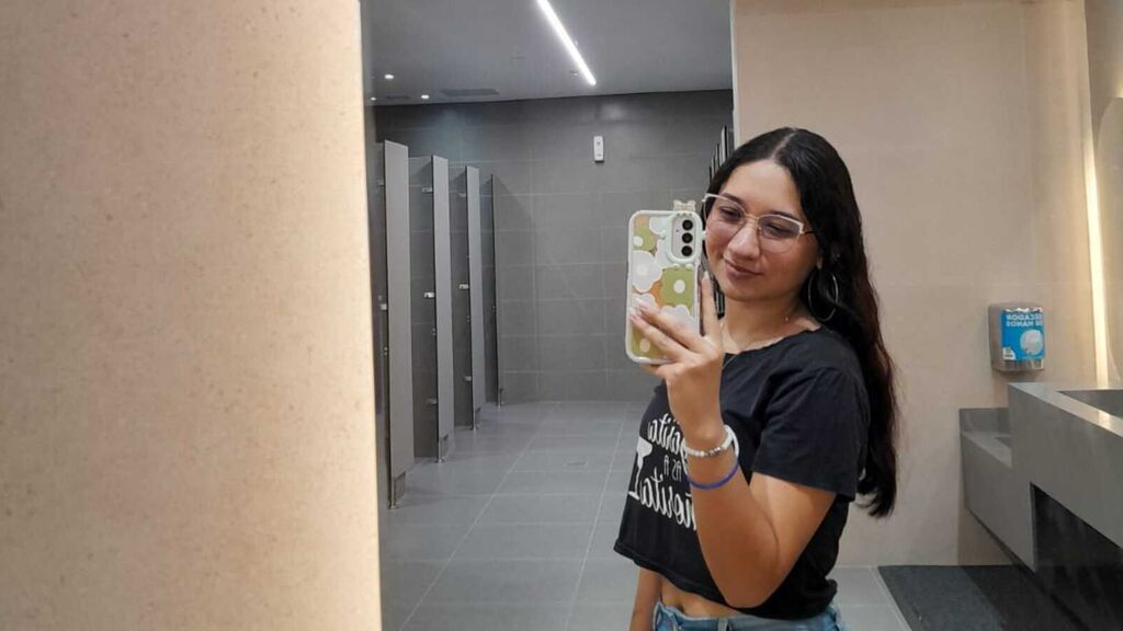 AnitMiller Live Cam on LiveJasmin