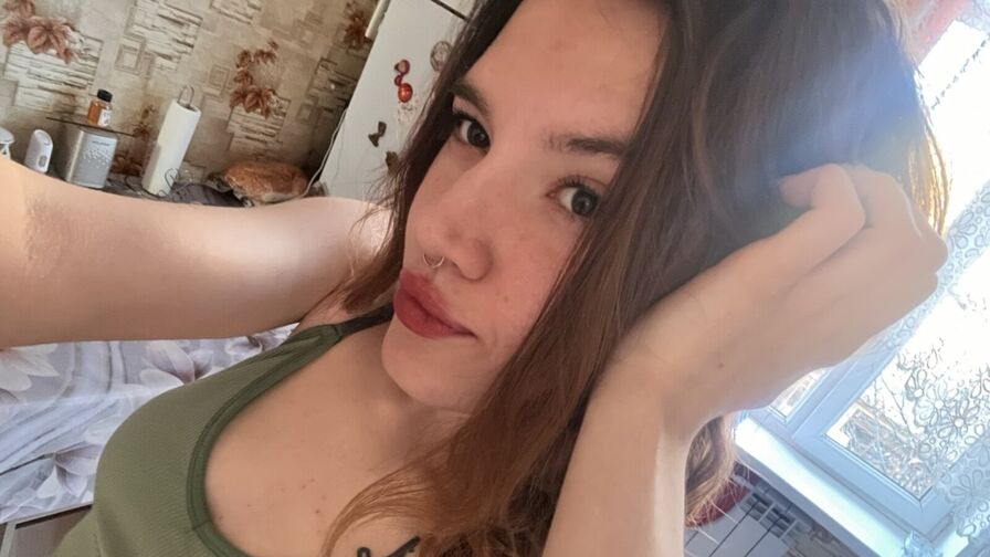 Watch MillyMieras live on Sex Girls Blend