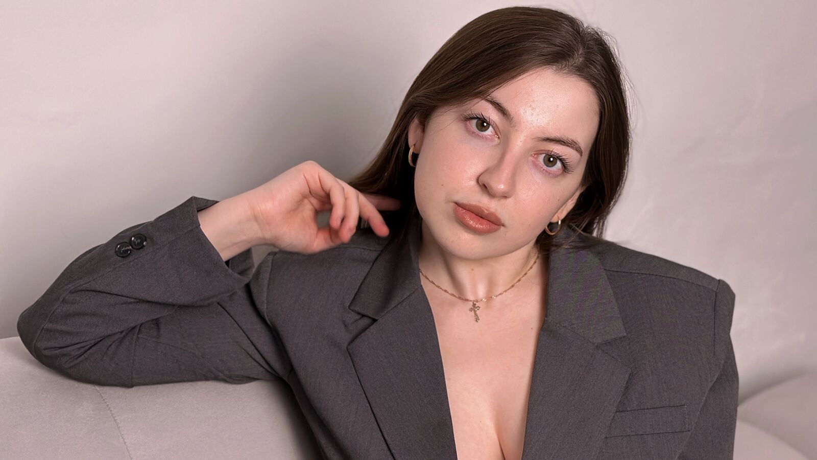 AnnMiers erotic portrait