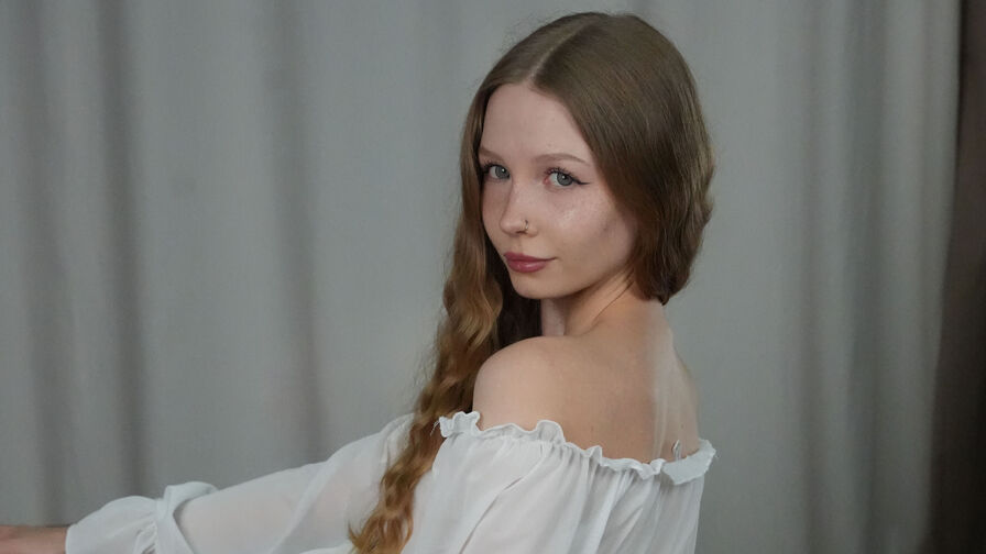 Watch MiaMourre live on Widestreams