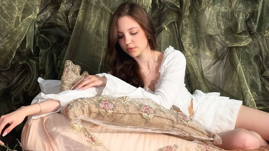 Discover AliceWells on YoniPorn.com