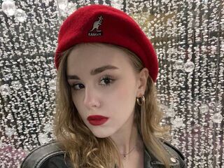 online cam show HazelWinter