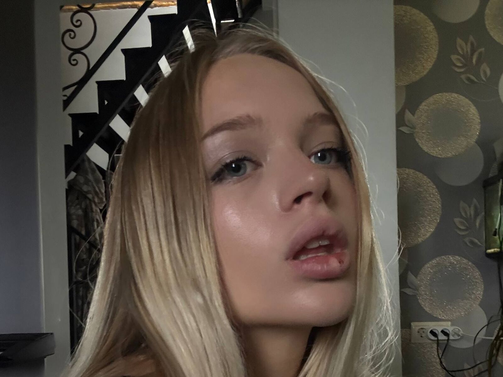 Live cam for BarabaraDaricek