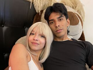 free sex cam KateAndSteve