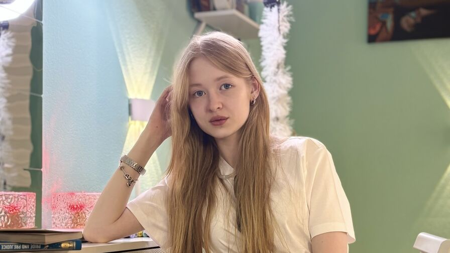 Free Live Sex Chat With MinnieTallacksen