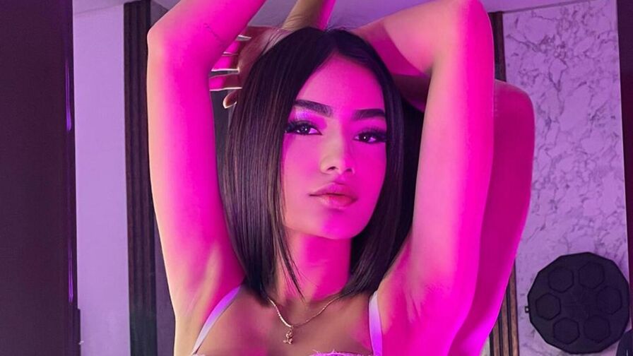 Cameltoe, Close up, Dancing, Dildo, Fingering, Live orgasm, Oil, Roleplay, Squirt, Striptease, Zoom, Deepthroat, Footsex, Snapshot, Joi, Sph, Twerk