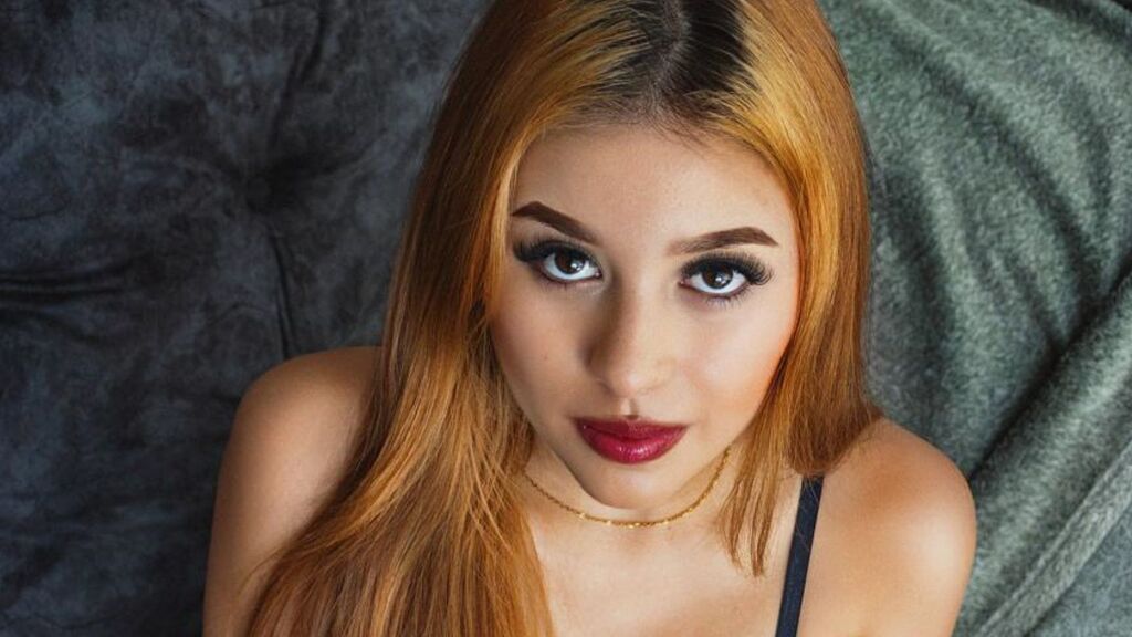 IdaliaPiinal live cam model at LiveJasmin